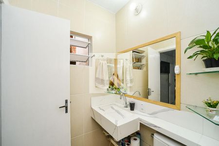 Casa à venda com 280m², 2 quartos e 2 vagas Casa à venda com 280m², 2 quartos e 2 vagasBanheiro da Suíte