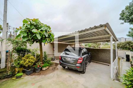 Casa à venda com 280m², 2 quartos e 2 vagas Casa à venda com 280m², 2 quartos e 2 vagasGaragem