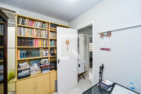 Casa à venda com 280m², 2 quartos e 2 vagas Casa à venda com 280m², 2 quartos e 2 vagasEscritório