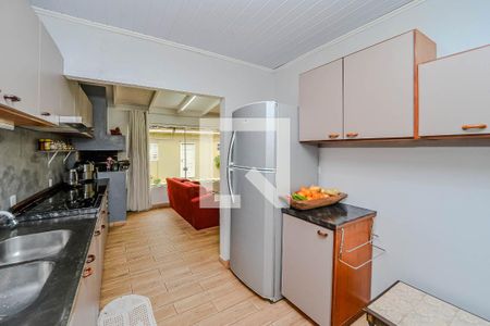 Casa à venda com 280m², 2 quartos e 2 vagas Casa à venda com 280m², 2 quartos e 2 vagasCozinha