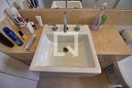 Apartamento à venda com 96m², 3 quartos e 2 vagasQuarto 1 - Suíte Banheiro