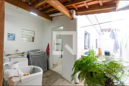 Casa à venda com 250m², 4 quartos e 1 vaga Casa à venda com 250m², 4 quartos e 1 vagaÁrea de Serviço