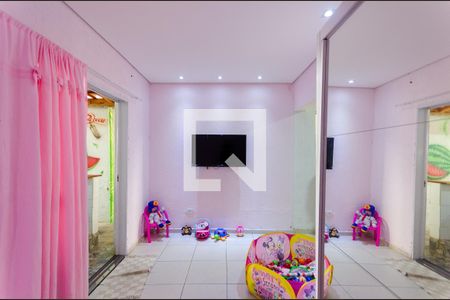 Casa à venda com 250m², 4 quartos e 1 vaga Casa à venda com 250m², 4 quartos e 1 vagaQuarto da casa 1