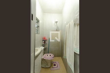 Casa à venda com 250m², 4 quartos e 1 vaga Casa à venda com 250m², 4 quartos e 1 vagaBanheiro da casa 2