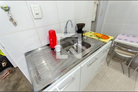 Casa à venda com 250m², 4 quartos e 1 vaga Casa à venda com 250m², 4 quartos e 1 vagaCozinha da casa 2