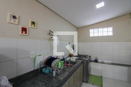 Casa à venda com 180m², 3 quartos e 5 vagas Casa à venda com 180m², 3 quartos e 5 vagasCasa 2 - Cozinha
