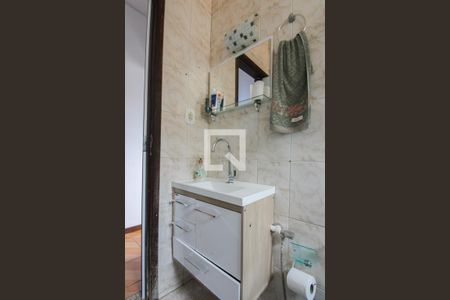 Casa à venda com 180m², 3 quartos e 5 vagas Casa à venda com 180m², 3 quartos e 5 vagasCasa 2 - Banheiro Social