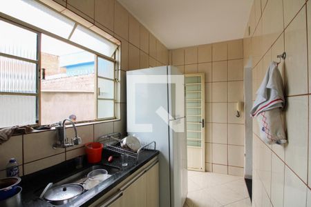 Casa à venda com 180m², 3 quartos e 5 vagas Casa à venda com 180m², 3 quartos e 5 vagasCozinha - Casa 1