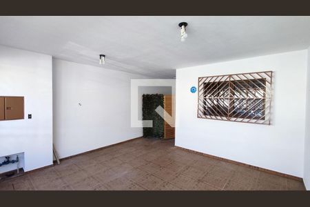 Casa à venda com 259m², 3 quartos e 2 vagas Casa à venda com 259m², 3 quartos e 2 vagasGaragem