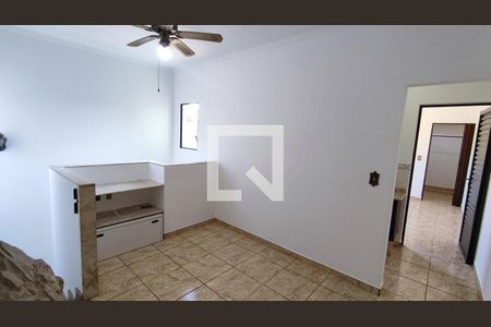 Casa à venda com 259m², 3 quartos e 2 vagas Casa à venda com 259m², 3 quartos e 2 vagasHall