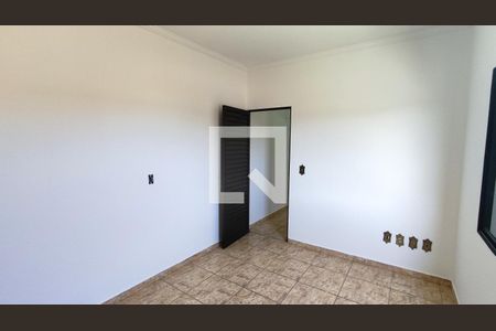 Casa à venda com 259m², 3 quartos e 2 vagas Casa à venda com 259m², 3 quartos e 2 vagasQuarto 3
