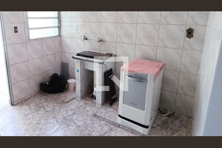 Casa à venda com 259m², 3 quartos e 2 vagas Casa à venda com 259m², 3 quartos e 2 vagasÁrea de Serviço