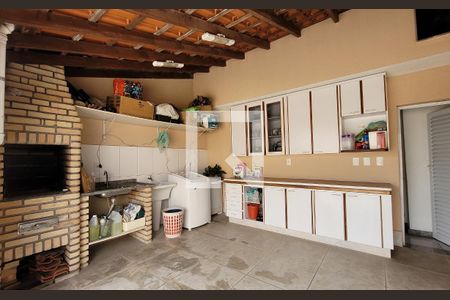 Apartamento à venda com 200m², 3 quartos e sem vaga Apartamento à venda com 200m², 3 quartos e sem vagaCobertura