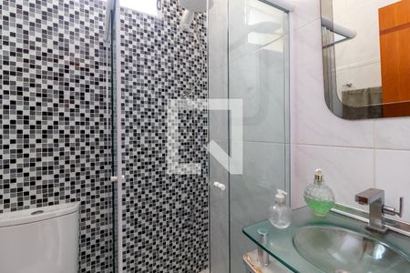 Casa à venda com 120m², 3 quartos e 1 vagaBanheiro 2