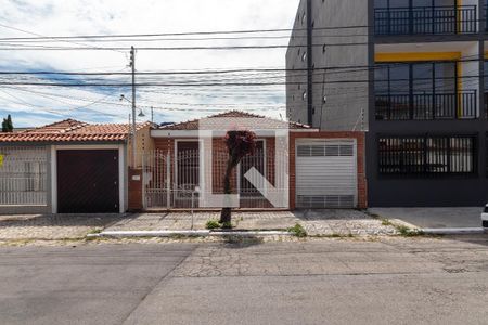 Casa à venda com 120m², 3 quartos e 1 vagaFachada