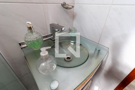 Casa à venda com 120m², 3 quartos e 1 vagaBanheiro 2