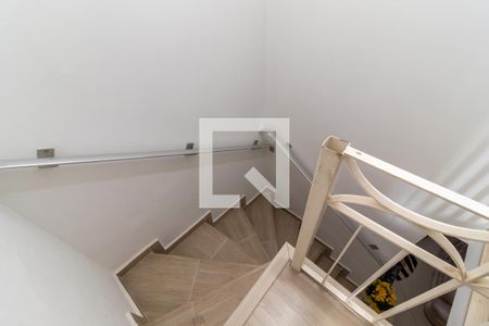 Casa à venda com 120m², 3 quartos e 1 vagaEscada