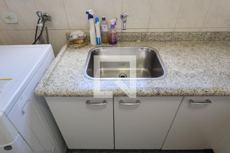 Apartamento à venda com 164m², 4 quartos e 4 vagas Apartamento à venda com 164m², 4 quartos e 4 vagasÁrea de serviço