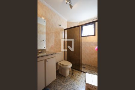 Apartamento à venda com 164m², 4 quartos e 4 vagas Apartamento à venda com 164m², 4 quartos e 4 vagasBanheiro da Suíte 2