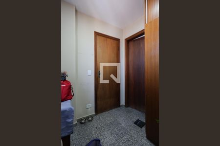 Apartamento à venda com 164m², 4 quartos e 4 vagas Apartamento à venda com 164m², 4 quartos e 4 vagasQuarto de serviço