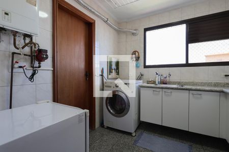 Apartamento à venda com 164m², 4 quartos e 4 vagas Apartamento à venda com 164m², 4 quartos e 4 vagasÁrea de serviço
