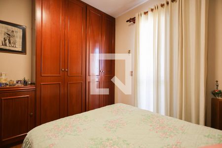 Apartamento à venda com 164m², 4 quartos e 4 vagas Apartamento à venda com 164m², 4 quartos e 4 vagasQuarto 1