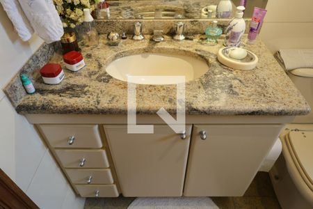 Apartamento à venda com 164m², 4 quartos e 4 vagas Apartamento à venda com 164m², 4 quartos e 4 vagasBanheiro