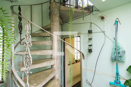 Casa à venda com 210m², 3 quartos e 3 vagas Casa à venda com 210m², 3 quartos e 3 vagasJardim de Inverno