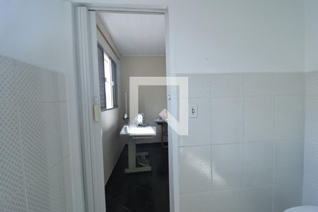 Casa à venda com 220m², 3 quartos e sem vagaBanheiro 2