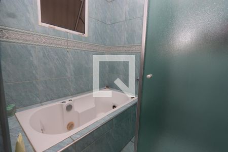 Casa à venda com 480m², 3 quartos e 3 vagasBanheiro da Suíte