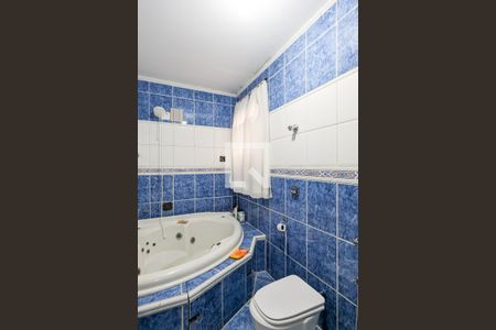 Casa à venda com 228m², 3 quartos e 2 vagas Casa à venda com 228m², 3 quartos e 2 vagasBanheiro da suíte