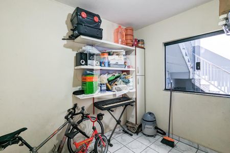 Casa à venda com 228m², 3 quartos e 2 vagas Casa à venda com 228m², 3 quartos e 2 vagasQuarto de serviço