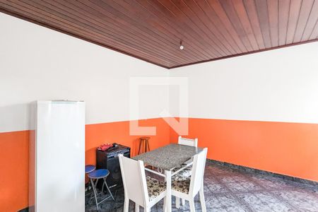 Casa à venda com 228m², 3 quartos e 2 vagas Casa à venda com 228m², 3 quartos e 2 vagasChurrasqueira