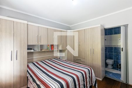 Casa à venda com 228m², 3 quartos e 2 vagas Casa à venda com 228m², 3 quartos e 2 vagasQuarto da suíte