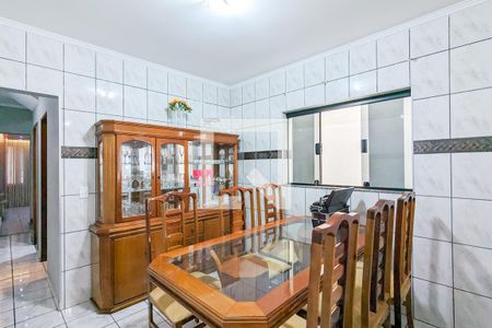 Casa à venda com 228m², 3 quartos e 2 vagas Casa à venda com 228m², 3 quartos e 2 vagasCozinha