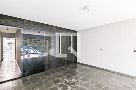 Casa à venda com 228m², 3 quartos e 2 vagas Casa à venda com 228m², 3 quartos e 2 vagasGaragem