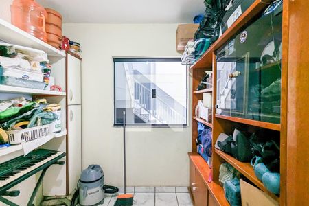 Casa à venda com 228m², 3 quartos e 2 vagas Casa à venda com 228m², 3 quartos e 2 vagasQuarto de serviço