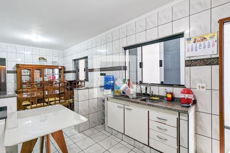 Casa à venda com 228m², 3 quartos e 2 vagas Casa à venda com 228m², 3 quartos e 2 vagasCozinha