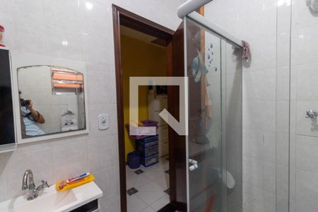 Casa à venda com 149m², 3 quartos e 2 vagasBanheiro 2