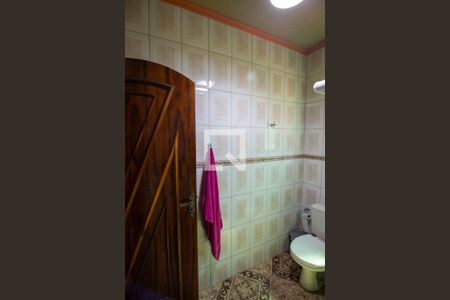 Casa à venda com 240m², 3 quartos e 2 vagas Casa à venda com 240m², 3 quartos e 2 vagasBanheiro 3
