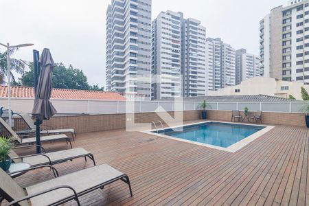 Apartamento à venda com 205m², 3 quartos e 4 vagasPiscina