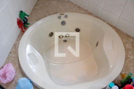 Apartamento à venda com 428m², 4 quartos e 5 vagasBanheiro da Suíte 1