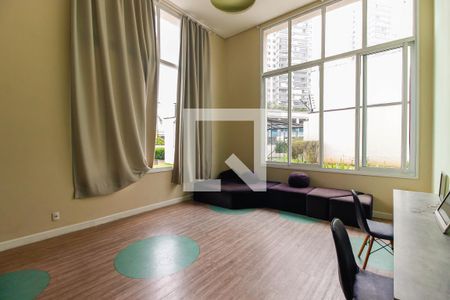 Apartamento à venda com 129m², 3 quartos e 2 vagas Apartamento à venda com 129m², 3 quartos e 2 vagasLan House