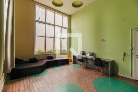 Apartamento à venda com 129m², 3 quartos e 2 vagas Apartamento à venda com 129m², 3 quartos e 2 vagasLan House