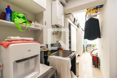 Apartamento à venda com 129m², 3 quartos e 2 vagas Apartamento à venda com 129m², 3 quartos e 2 vagasÁrea de Serviço