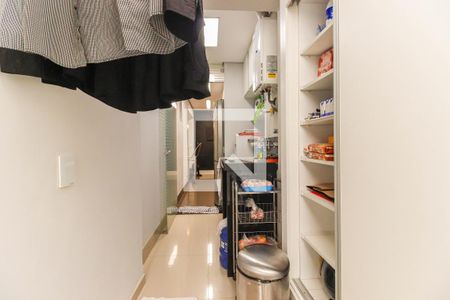 Apartamento à venda com 129m², 3 quartos e 2 vagas Apartamento à venda com 129m², 3 quartos e 2 vagasÁrea de Serviço