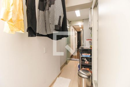 Apartamento à venda com 129m², 3 quartos e 2 vagas Apartamento à venda com 129m², 3 quartos e 2 vagasÁrea de Serviço