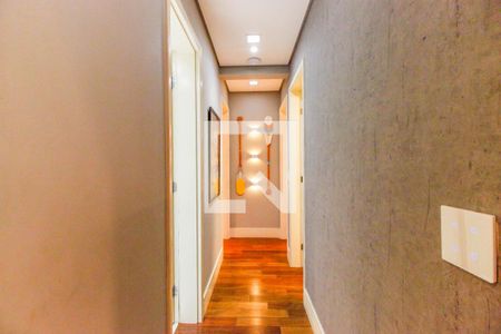 Apartamento à venda com 129m², 3 quartos e 2 vagas Apartamento à venda com 129m², 3 quartos e 2 vagasCorredor