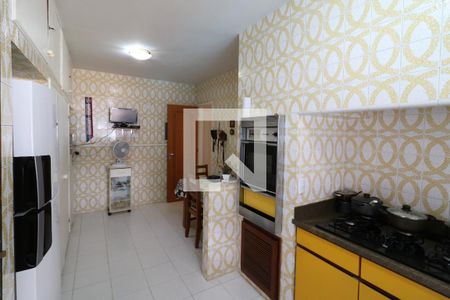 Casa à venda com 190m², 4 quartos e 6 vagasCozinha