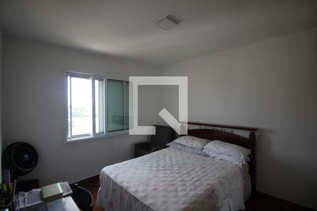 Apartamento à venda com 140m², 4 quartos e 2 vagasQuarto 1